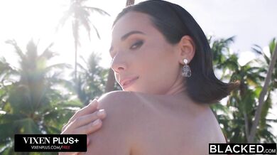 MILF Eve Sweet Gets BBC Threesoke