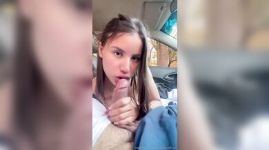 Britney Mazo Blowjobs Her Driver