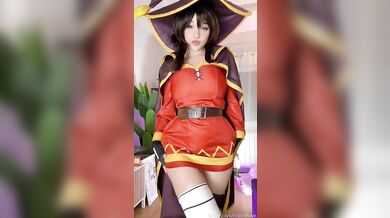 Cosplay Beauty Hidori Rose Grinds A Dildo Machine As Megumin