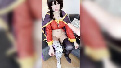 Cosplay Beauty Hidori Rose Grinds A Dildo Machine As Megumin