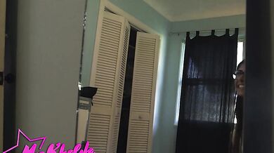 Busty Mia Khalifa Takes The Biggest Dick She’s Ever Had And Gets Her Pussy Stretched