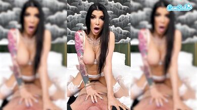 MILF caliente Romi Rain follada en su día de boda