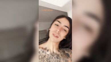 Tattooed Claarakush Shows Her Sexy Body While Dancing