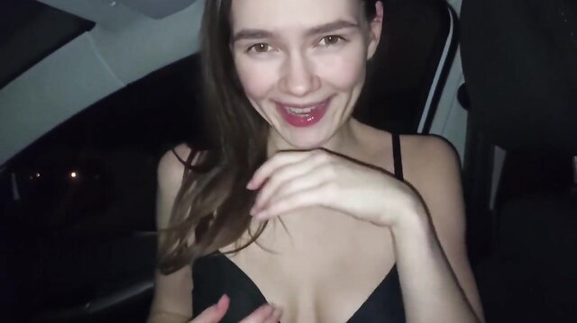 Mirari Hub Fucks In Car