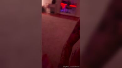 Amateur Kait Violet Gives A Blowjob In A Dark Room