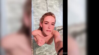 Hot Elena Kamperi's Seductive Pool Teasers