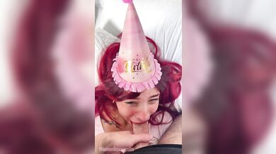 Redheaded Birthday Girl FiammiSxagain Shows Off Her Oral Skills