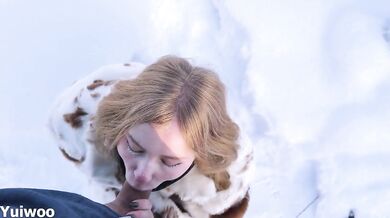 Yuiwoo Swallows Fresh Cum In A Snow Outdoors