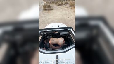 Ashley Aoky Goes For An Outdoor Car Quick Fuck