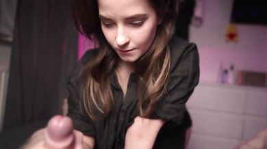 Hermione Potter Gives A Lusty Blowjob