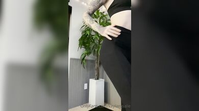 Hot KaylaRosalie Shows Off Her Tattooed Sexy Body