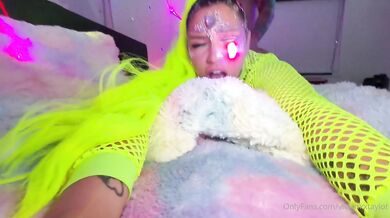 Busty Vivian Taylor Gets Fucked In A Neon Rave