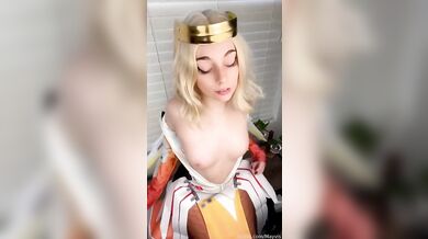 Blonde Amateur Mayvisalyce Masturbates As Mercy Of Overwatch
