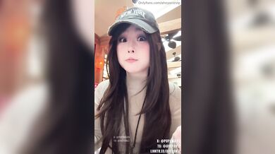 PupuWaifu Gets Fucked In The Car After Dating