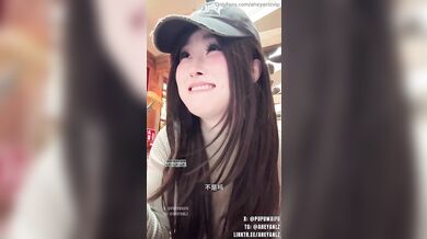 PupuWaifu Gets Fucked In The Car After Dating