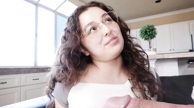 LeanaLovings Blowjobs And Gets Fucked By Her Stepdad