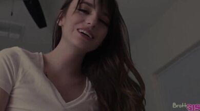Teen Lana Smalls Loves Getting Fucked Hard By Her Horny Stepbrother