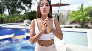 Lusty Poolside Bang Session With SamySun7