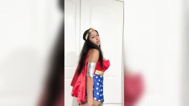 Say Alessia Teases By Her Curves As Wonder Woman