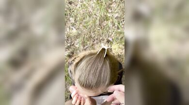 GF Isabelxm Enjoys An Outdoor Blowjob