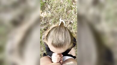 GF Isabelxm Enjoys An Outdoor Blowjob