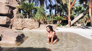 Pool Sex With Ariella Ferrera And Johnny Sins