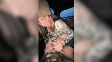 Bearuby Gets Fucked In The Car