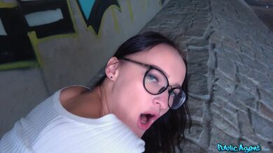 Girl with glasses fucks under bridge for money