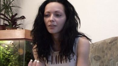 Amatérka šuká tvrdě za rychlý prachy