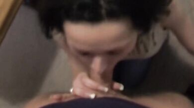 Amatérka šuká tvrdě za rychlý prachy