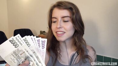 Pizza delivery and extra money for sex