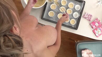 Naked baking