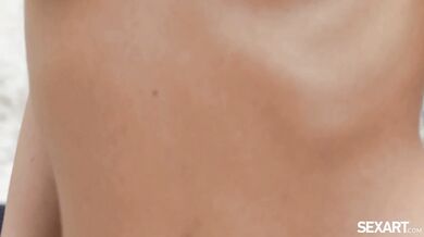 Smyslný sex mezi Kama Oxi a Sky Pierce