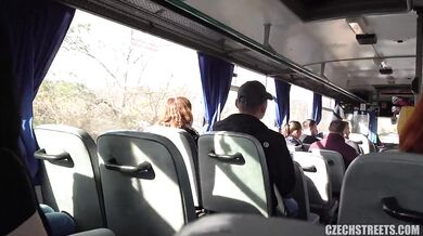 Czech Streets 139 - Šukanie v autobuse s amatérskou MILF!
