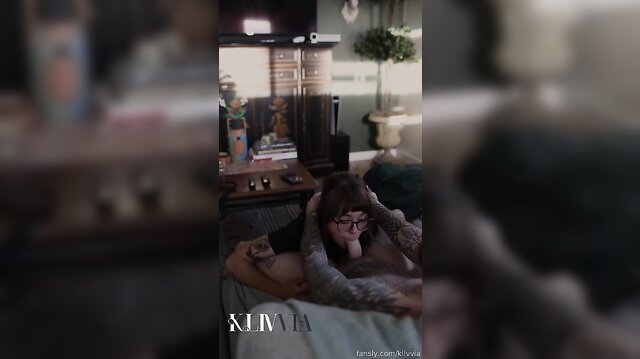 Klivvia Distracts Her Boyfriend From Playing Games