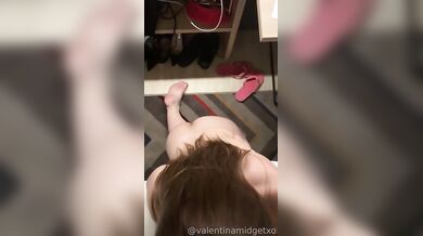 Valentina MidgetXo Is Anally Screwed After Blowing A Cock