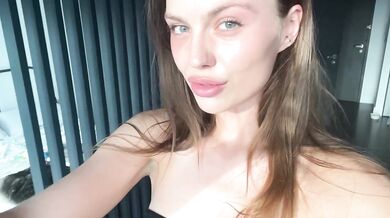 UltraSadClowwwn Gapes Her Asshole With Her Sex Toys
