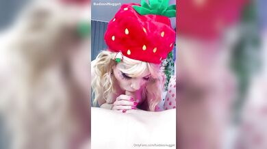 Teen Cute Babe BadAssNugget Gives Sloppy Blowjob
