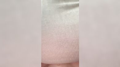 Yoonaleecake Quickly Rides Her Dildo