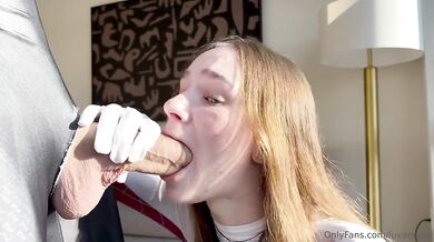Lov3lyChick Cosplays Gwen Stacy in an OnlyFans