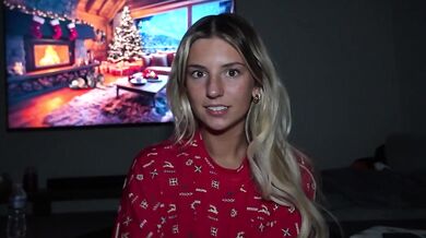 Stiefschwester Ambie Bambi probiert nachts heimlich den Schwanz ihres großen Bruders