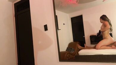 Karolayn_oficial Films A Steamy Motel Fuck With Her Boyfriend