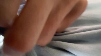 Indica Marie & LolaValentine23 Share A Hot Threesome