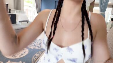 KloeLovesYou Takes A Deep Creampie