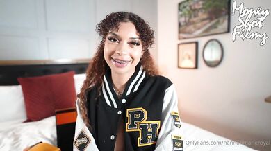Hannah Marie bekommt einen analen Creampie