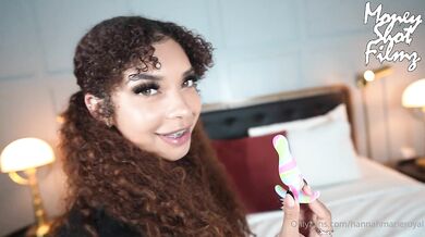 Hannah Marie bekommt einen analen Creampie