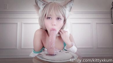 Naughty Kitty Kum Shows Hot Dildo Blowjob
