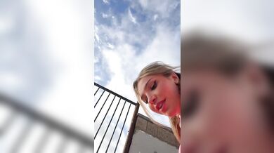 Bougie_Bb's Outdoor Pissing And Fingering