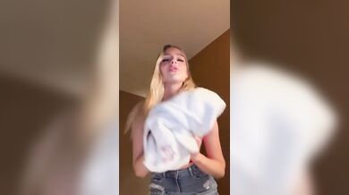 Cas Summer Seductively Teases And Massages Her Pussy