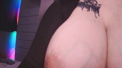SweetPussy1311 Milks Her Natural Tits Before A Blowjob